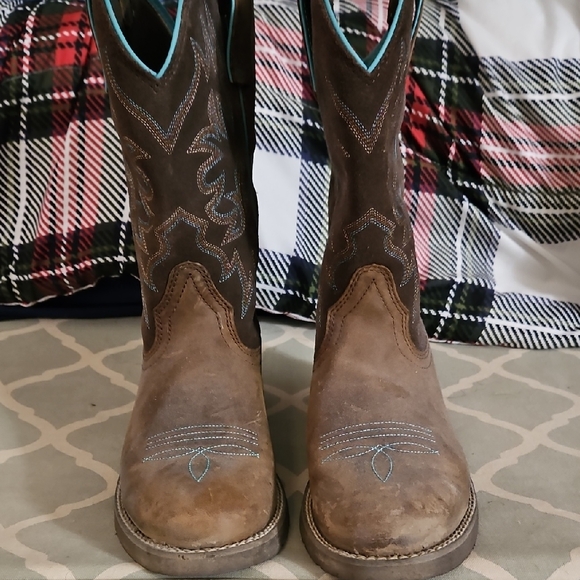Ariat Brown and Blue Heeled Boots - Picture 4 of 4
